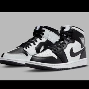 Air Jordan 1 Mid SE 'Homage' DR0501-101 ; Worn